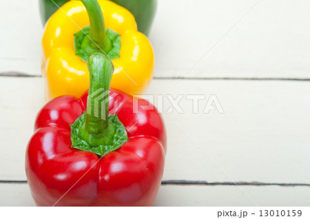 fresh bell peppers 13010159