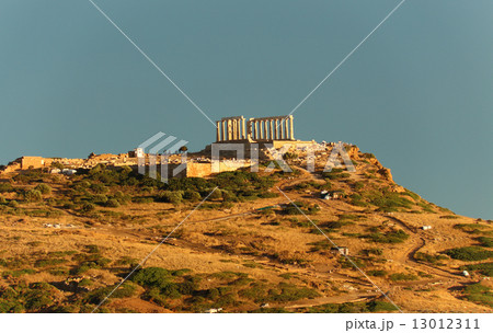 The ruins of temple in Cape Sounio, Attica, Greece 13012311