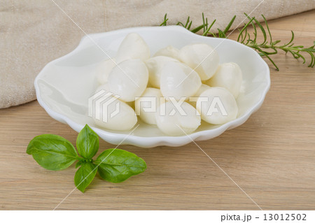 Mozzarella cheese Mozzarella cheese 13012502