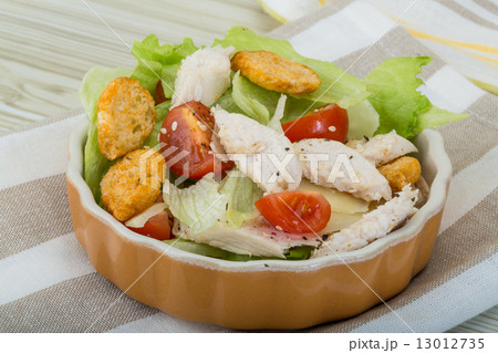 Caesar salad with chicken 13012735