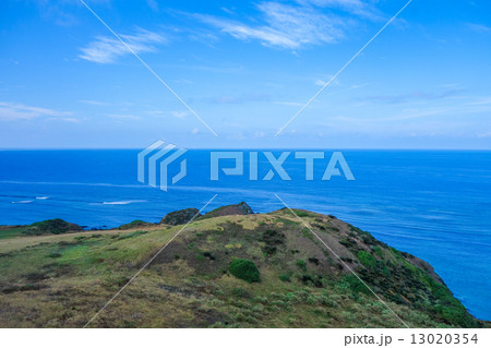 石垣島 平久保崎の景色 石垣島 平久保崎の景色 13020354