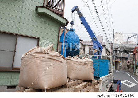 地盤改良工事用の建築資材　 13021260