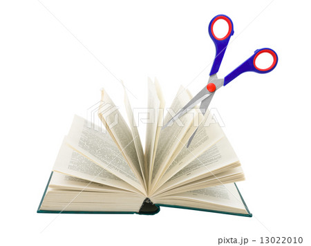 Scissors cutting book 13022010