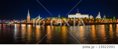 Panorama of Kremlin in Moscow 13022091