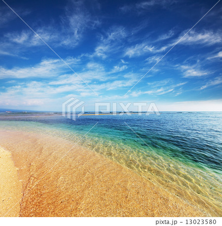 Beach on Gili 13023580