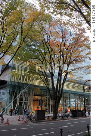 メディアテイクの秋 13027869