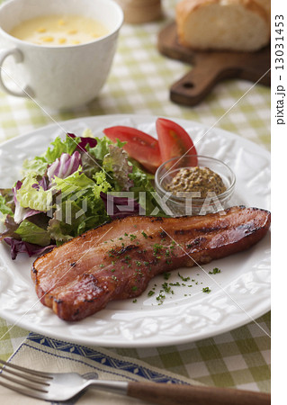 ベーコンステーキ 13031453