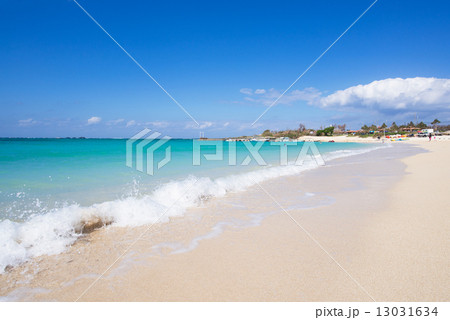沖縄のビーチ・残波ビーチ 13031634
