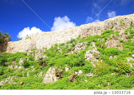 8月沖縄 玉城城跡・石垣 8月沖縄 玉城城跡・石垣 13033716
