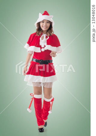 Asian Christmas girl walk Asian Christmas girl walk 13048016