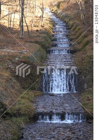 牛伏川のフランス式階段工 13048703