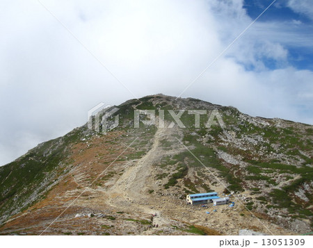 木曽駒ヶ岳と頂上山荘 13051309