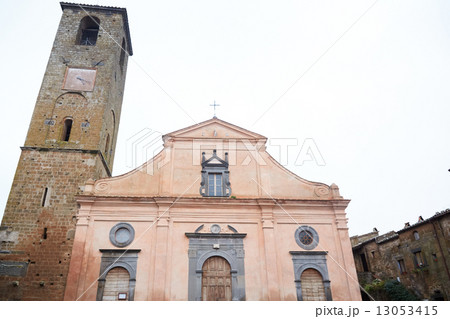 チヴィタ・ディ・バニョレージョ(civita di bagnoregio) ドゥオーモ チヴィタ・ディ・バニョレージョ(civita di bagnoregio) ドゥオーモ 13053415