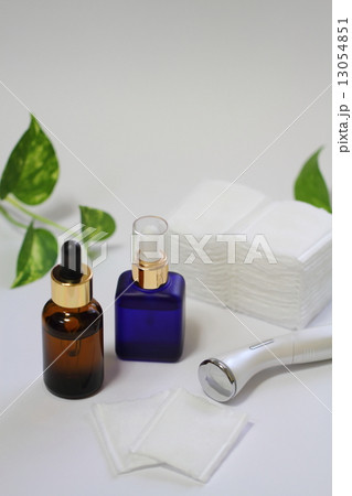 美容液とイオン導入器 美容液とイオン導入器 13054851