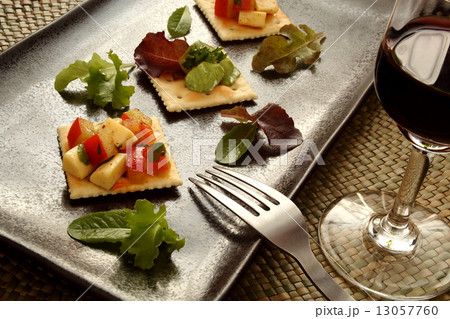 カナッペ　前菜　ワイン　バー 13057760