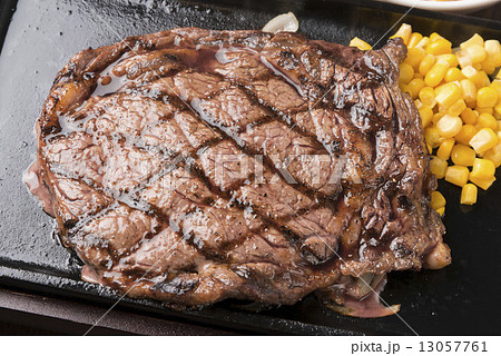 ステーキ 13057761