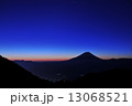 夜明けの富士 13068521