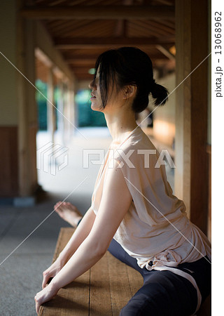 女性ポートレート 女性ポートレート 13068962