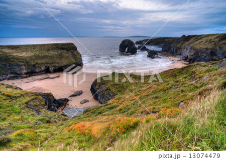 Cliff over Atlantic Ocean 13074479