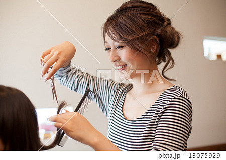 hair salon hair salon 13075929