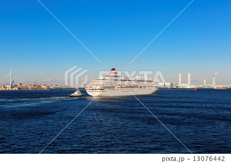 出港中の豪華客船・飛鳥Ⅱ 13076442