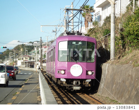 江ノ電　鎌倉高校駅付近 13083841