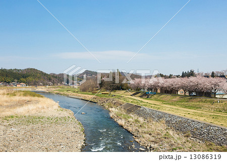 春の阿武隈川 13086319