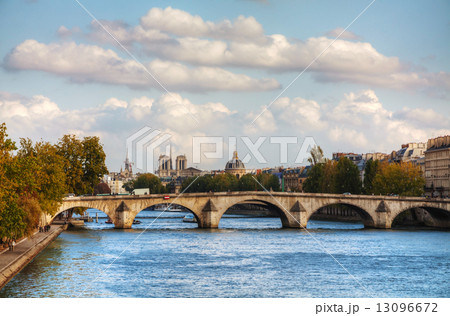 Cityscape of Paris, France Cityscape of Paris, France 13096672