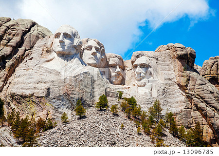 Mount Rushmore monument in South Dakota 13096785