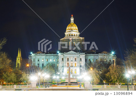 Colorado state capitol building in Denver 13096894