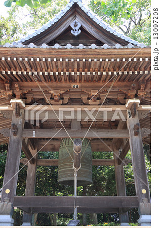 四国霊場第33番札所「雪蹊寺」鐘楼 四国霊場第33番札所「雪蹊寺」鐘楼 13097208