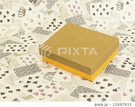 プレゼント(紙箱) プレゼント(紙箱) 13097633