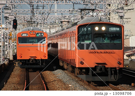 ［O］橙色一色の大阪環状線103系電車・201系電車 13098706