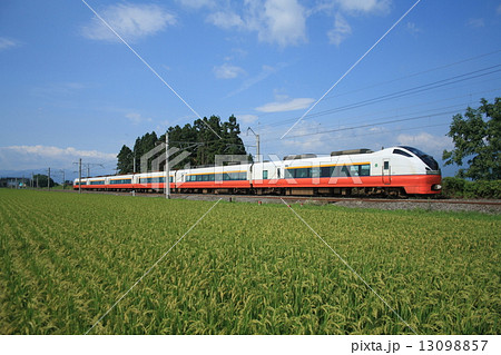 奥羽本線特急つがる号（E751系6両編成：弘前⇔八戸）の写真素材