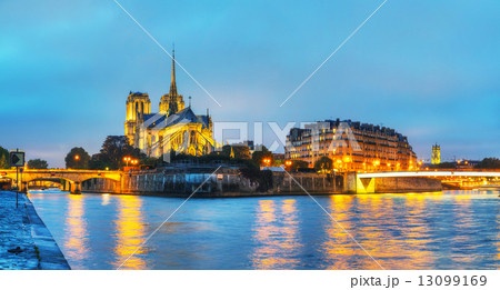 Notre Dame de Paris cathedral 13099169