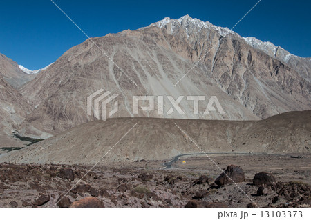 Himalayan landscape 13103373