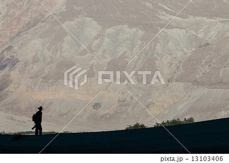 silhoulette nubra river in Nubra valley in Himalayas, Hunder, La 13103406