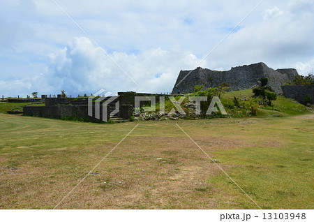 世界遺産 中城城跡（沖縄県中頭郡北中城村･中城村） 13103948