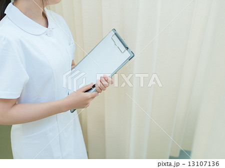 病院シリーズ：ナース編 13107136