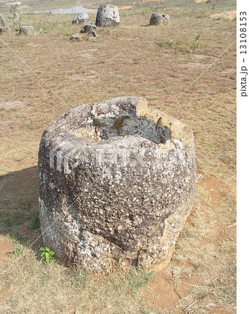 ジャール平原・壷形の石群(シエンクワーン県/ラオス) ジャール平原・壷形の石群(シエンクワーン県/ラオス) 13108153