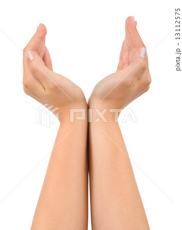 Cupped hands 13112575