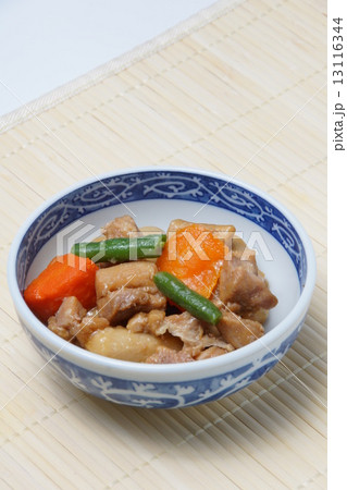 里芋と鶏肉の煮物 里芋と鶏肉の煮物 13116344