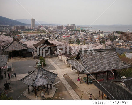 総本山園城寺（おんじょうじ）　三井寺　観音堂　観月舞台 13122952