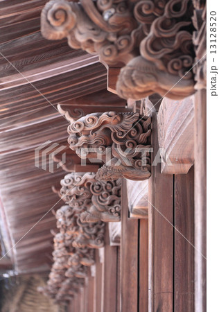 四国霊場第75番札所「総本山善通寺」西院（誕生院）回廊 13128520