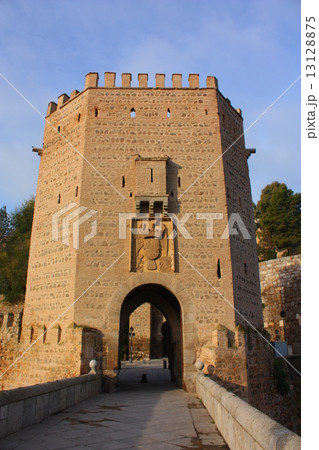 トレドのアルカンタラ橋 13128875