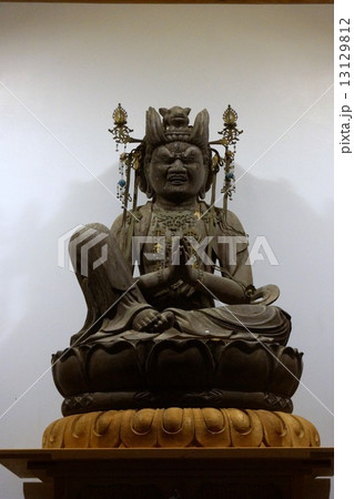 信濃三十三観音霊場小菅山菩提寺(第十九番札所)片足立膝の馬頭観音 信濃三十三観音霊場小菅山菩提寺(第十九番札所)片足立膝の馬頭観音 13129812