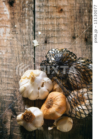 Smoked garlic Smoked garlic 13130077