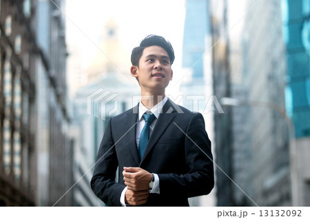 Man, Business, Businessman 13132092