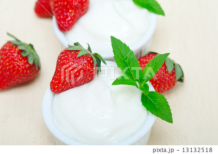 organic Greek yogurt and strawberry organic Greek yogurt and strawberry 13132518