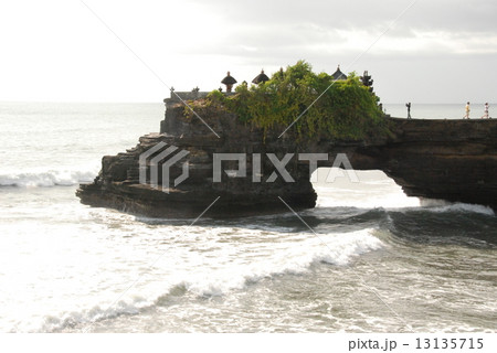 タナロット寺院(ロックテンプル)（バリ島／インドネシア） 13135715